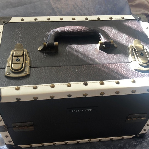 Inglot Makeup Case - Picture 2 of 3